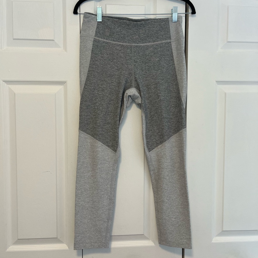 Outdoor Voices Warmup Compression 3/4 Legging Gray Grey Two Tone